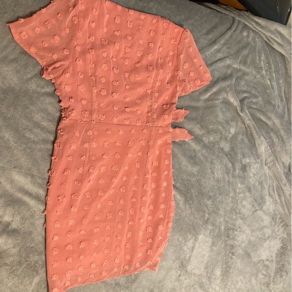 SHEIN PEACH TEXTURED WRAP AROUND DRESS size 6 - Picture 2 of 4
